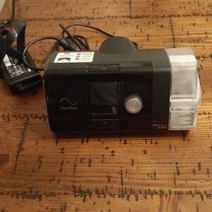 Resmed Airsense 10  and charger Only 3,649 Hours